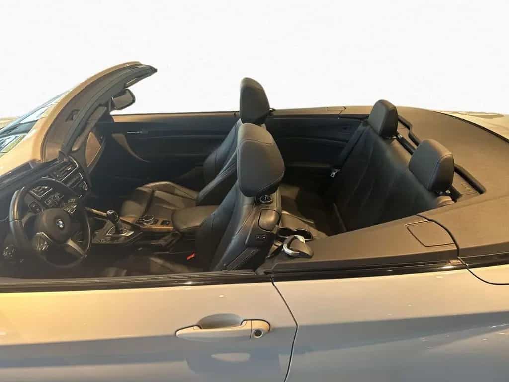 BMW 2 Series 230i Cabrio M Sport PDC SHZ AHK Tempo SpoSi Navi 01/2017-photo-17