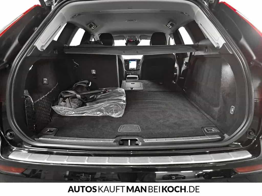 Volvo XC60 B5B Momentum Pro IntelliSPro STDHz AHK VLED 03/2021-photo-14