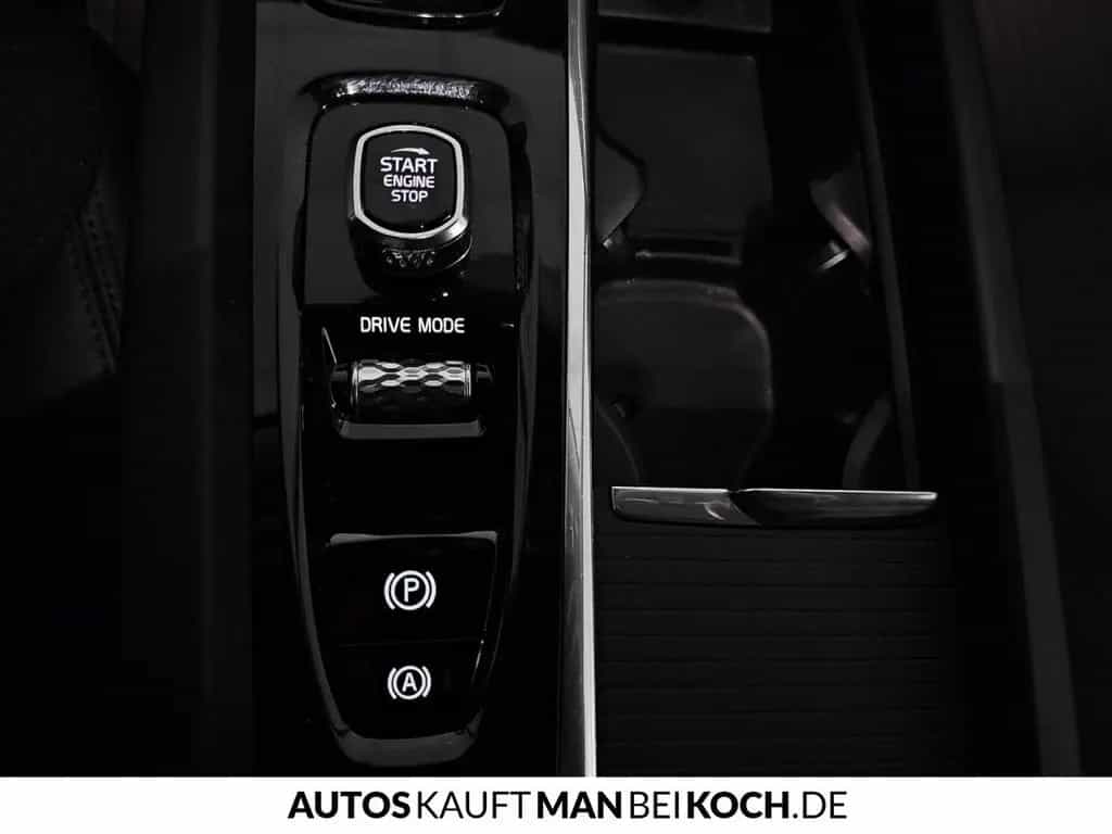 Volvo XC60 B5B Momentum Pro IntelliSPro STDHz AHK VLED 03/2021-photo-29