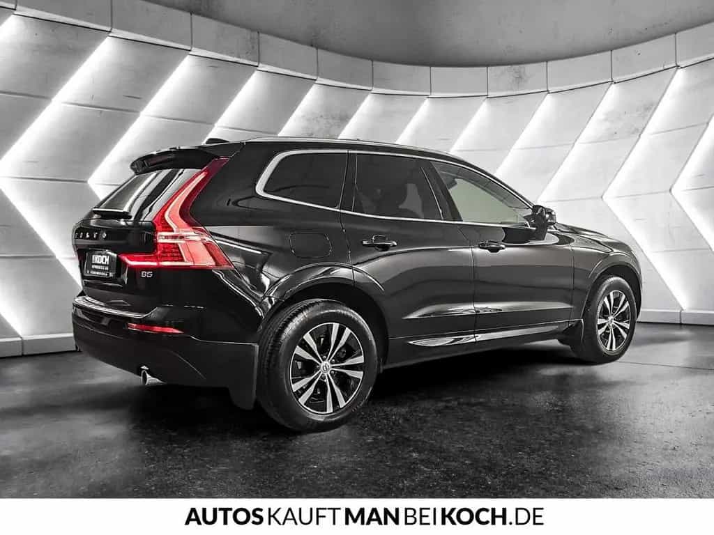Volvo XC60 B5B Momentum Pro IntelliSPro STDHz AHK VLED 03/2021-photo-4