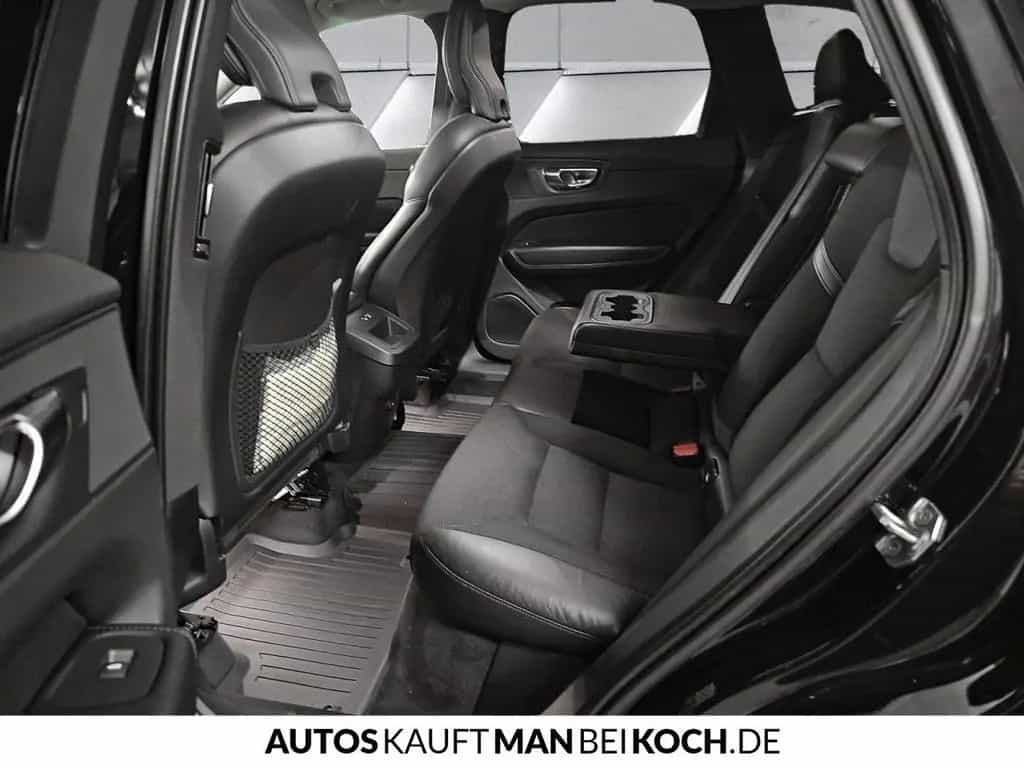 Volvo XC60 B5B Momentum Pro IntelliSPro STDHz AHK VLED 03/2021-photo-7