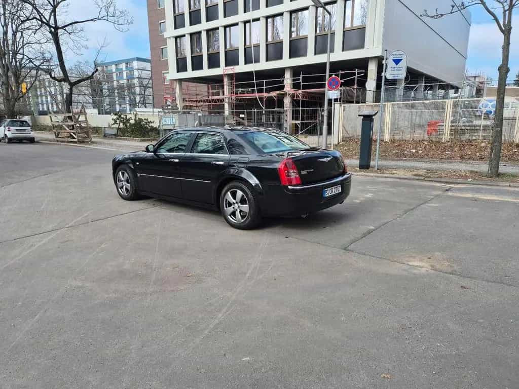 Chrysler 300C 12/2006-photo-4