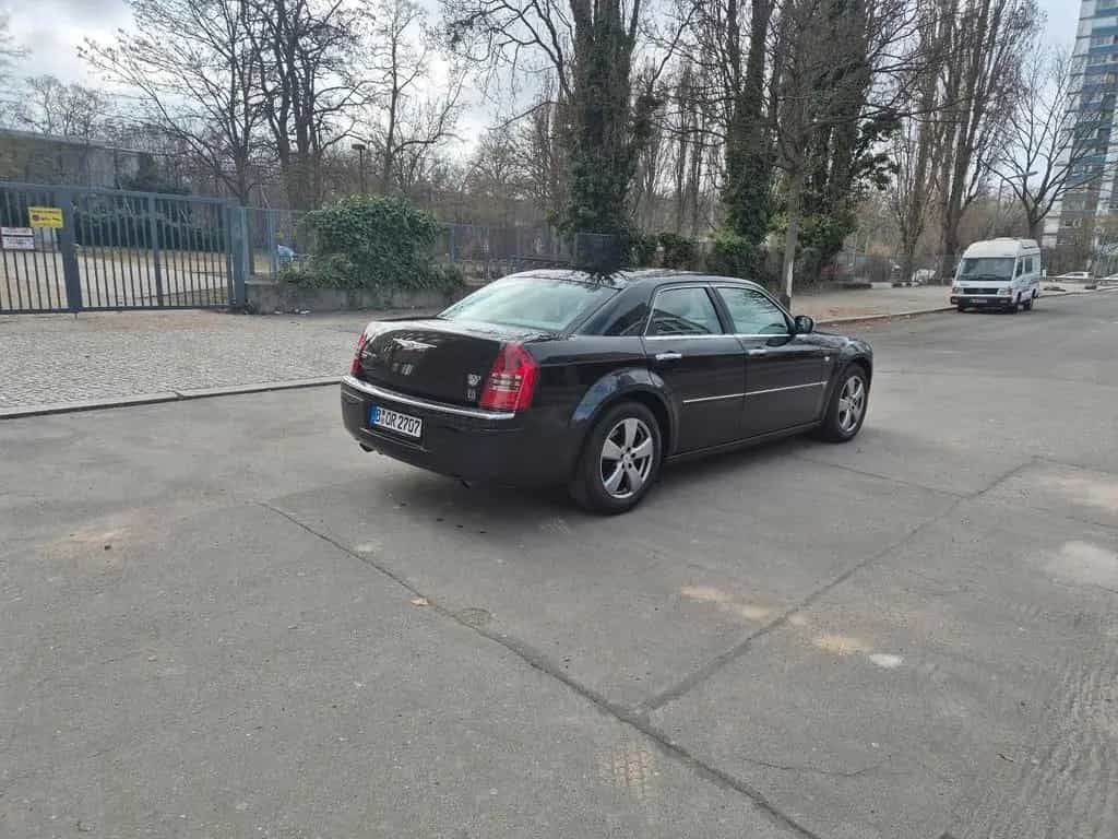Chrysler 300C 12/2006-photo-6