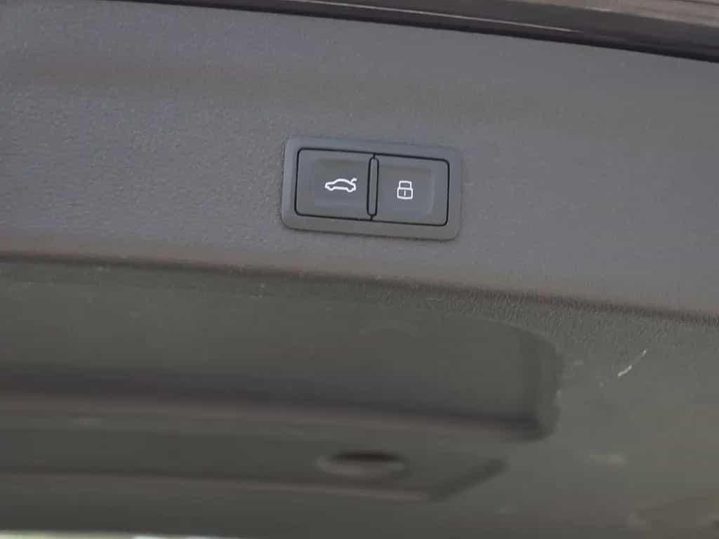 Audi A6 Avant Sport 50TDI qu Navi LED HuD Panorama AC 11/2021-photo-28