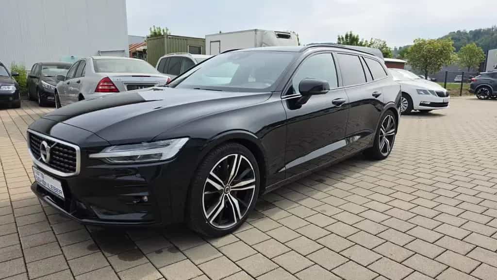 Volvo V60 Kombi R Design*Navi*RFK*19"*4xSHZ*Keyless* 12/2019-photo-0