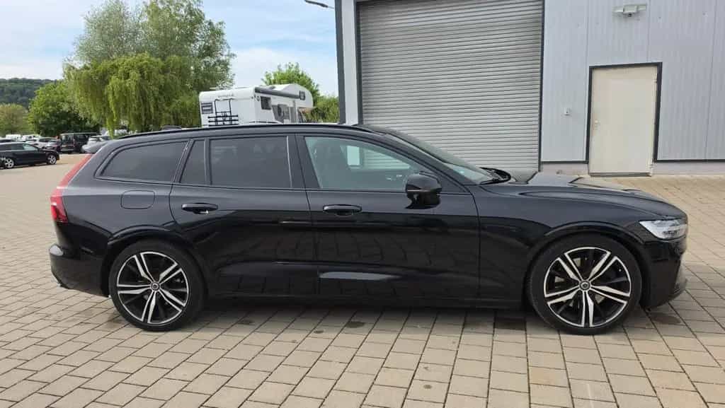 Volvo V60 Kombi R Design*Navi*RFK*19"*4xSHZ*Keyless* 12/2019-photo-10