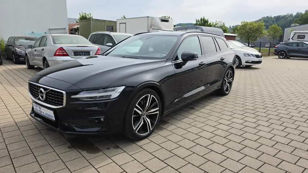 Volvo V60 Kombi R Design*Navi*RFK*19"*4xSHZ*Keyless* 12/2019-photo-16