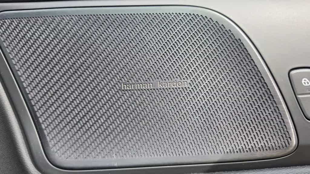 Volvo V60 Kombi R Design*Navi*RFK*19"*4xSHZ*Keyless* 12/2019-photo-17