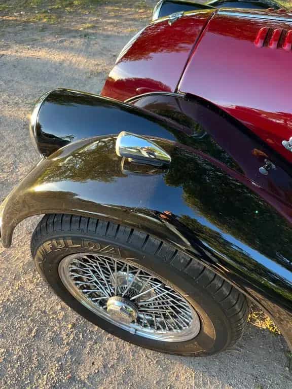 Morgan Plus 8 06/1985-photo-2