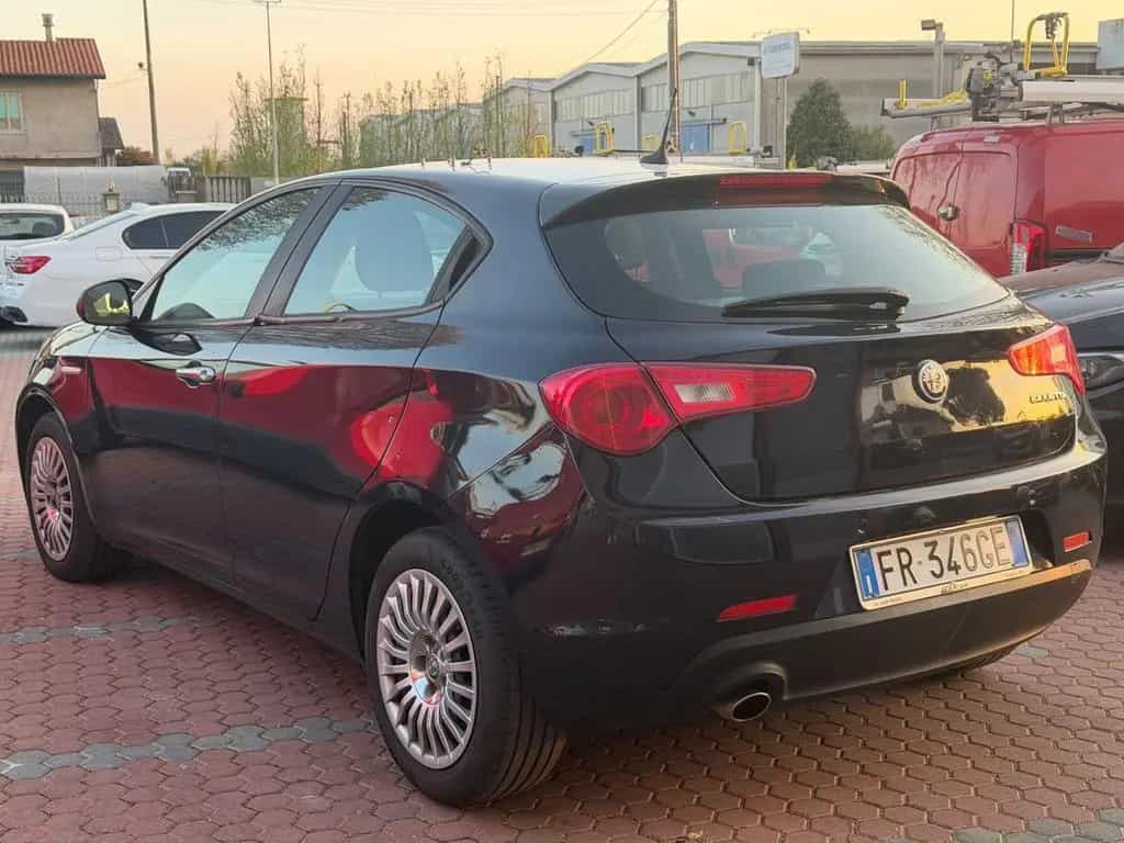 Alfa Romeo Giulietta 1.6 JTDm 120 CV Business 08/2018-photo-3