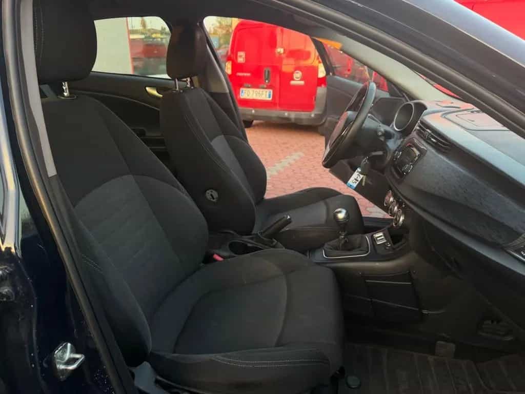 Alfa Romeo Giulietta 1.6 JTDm 120 CV Business 08/2018-photo-9