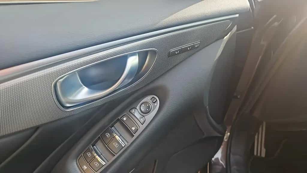 Infiniti Q50 3.5 V6 S Hybrid Sport 4WD Auto S Hybrid ... 03/2014-photo-13