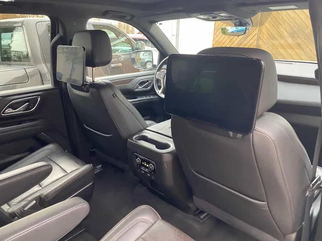 Chevrolet Suburban High Country 6,2l deutsche Ez/ 1. Hand 12/2021-photo-13