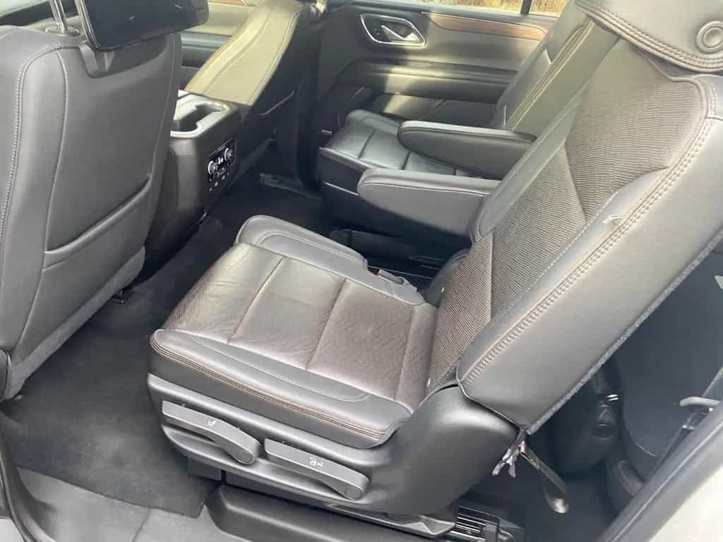 Chevrolet Suburban High Country 6,2l deutsche Ez/ 1. Hand 12/2021-photo-17