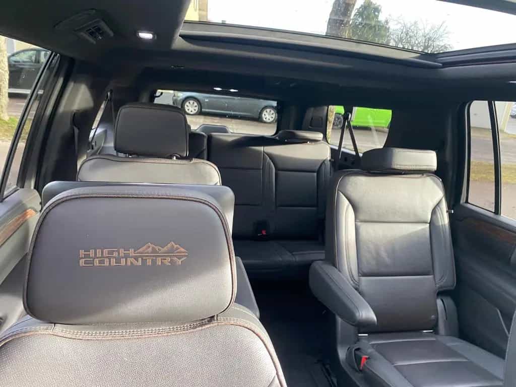 Chevrolet Suburban High Country 6,2l deutsche Ez/ 1. Hand 12/2021-photo-19