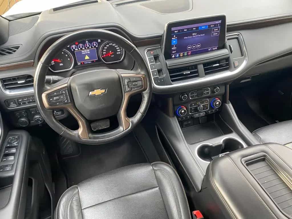 Chevrolet Suburban High Country 6,2l deutsche Ez/ 1. Hand 12/2021-photo-9