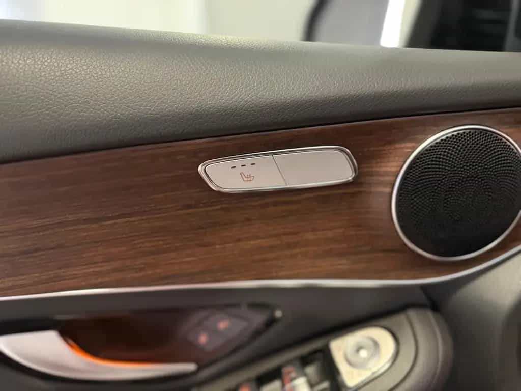 Mercedes-Benz GLC 220 d 9G 4M *PANO*LED*SHZ*CARPLAY*1.HAND* 02/2020-photo-14