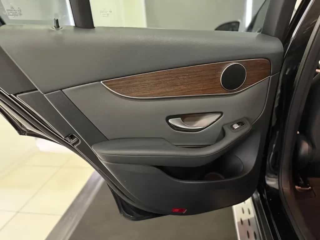 Mercedes-Benz GLC 220 d 9G 4M *PANO*LED*SHZ*CARPLAY*1.HAND* 02/2020-photo-15