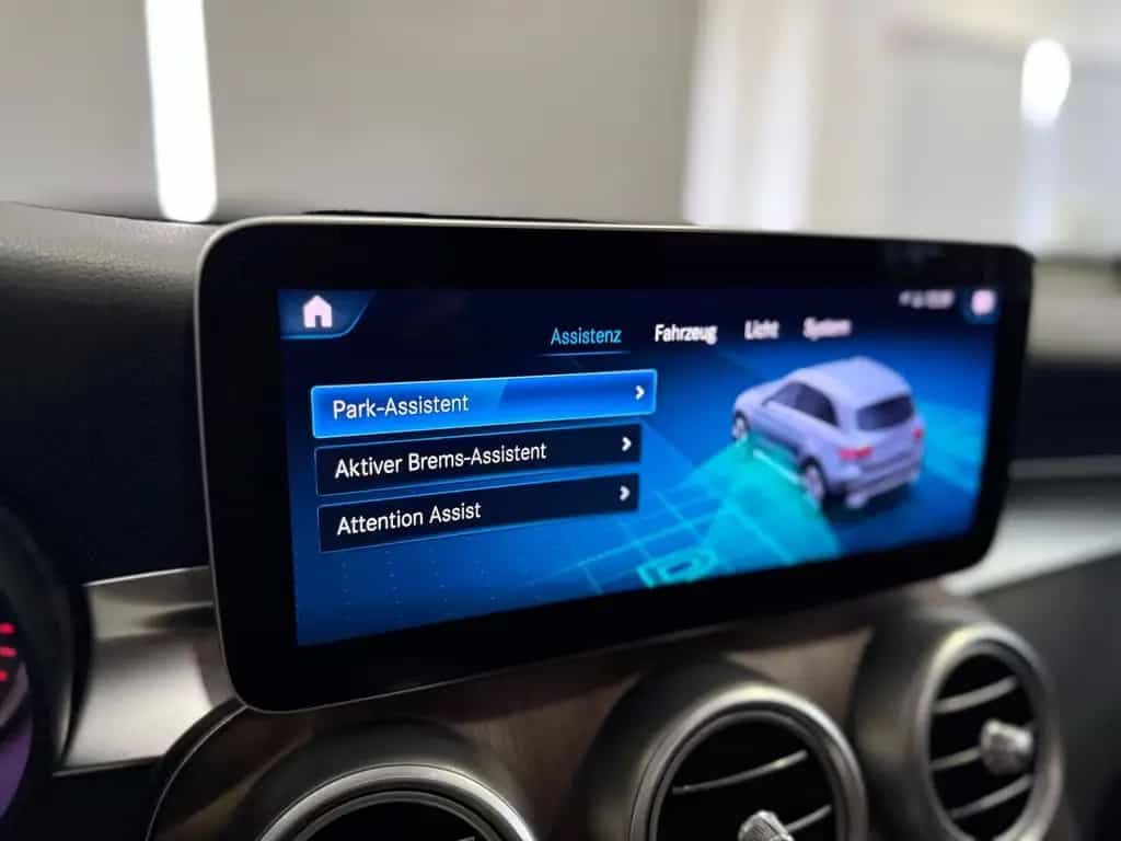 Mercedes-Benz GLC 220 d 9G 4M *PANO*LED*SHZ*CARPLAY*1.HAND* 02/2020-photo-31