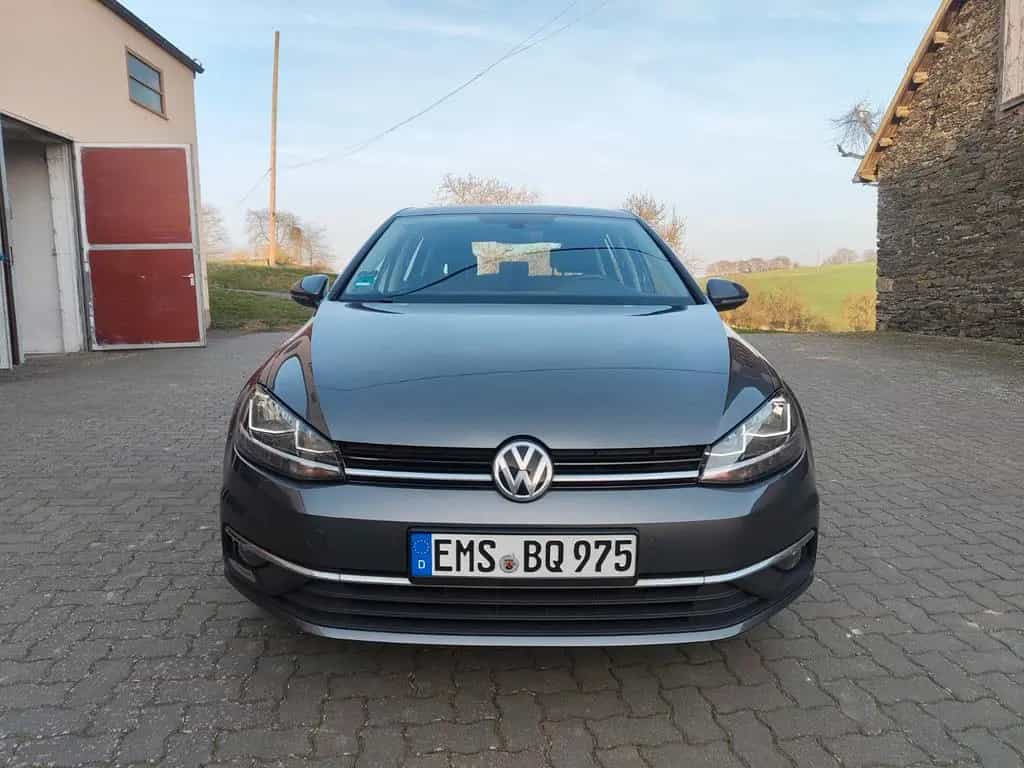 Volkswagen VW Golf 1.4 TSI 125 PS - 1. Hand, unfallfrei 10/2017-photo-5