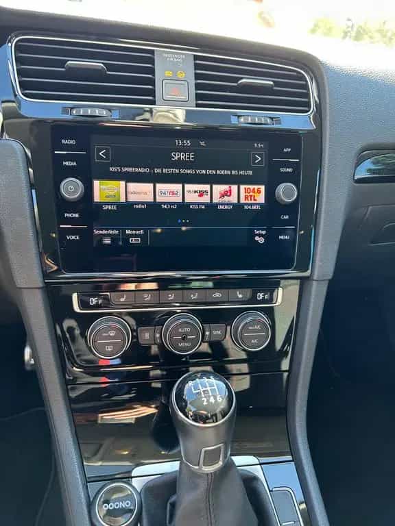 Volkswagen Golf 1.5 TSI ACT Sound Variant Sound 10/2017-photo-11