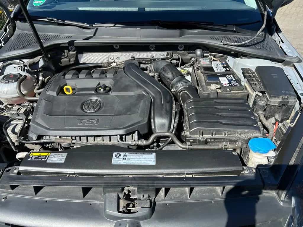 Volkswagen Golf 1.5 TSI ACT Sound Variant Sound 10/2017-photo-14