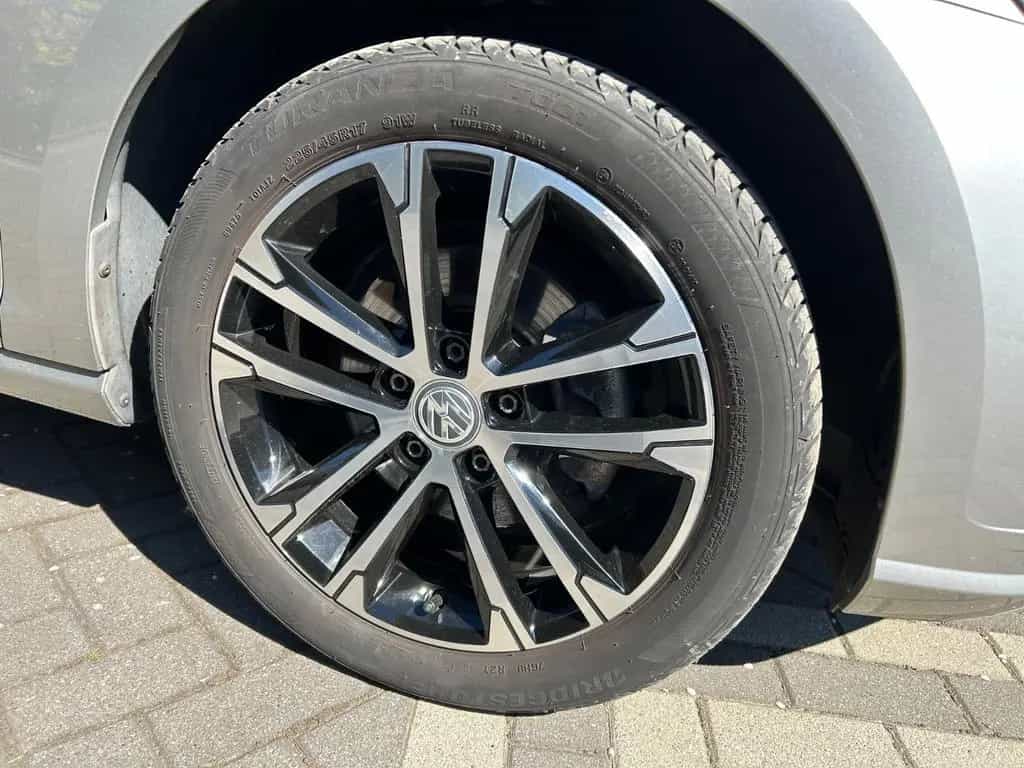 Volkswagen Golf 1.5 TSI ACT Sound Variant Sound 10/2017-photo-4