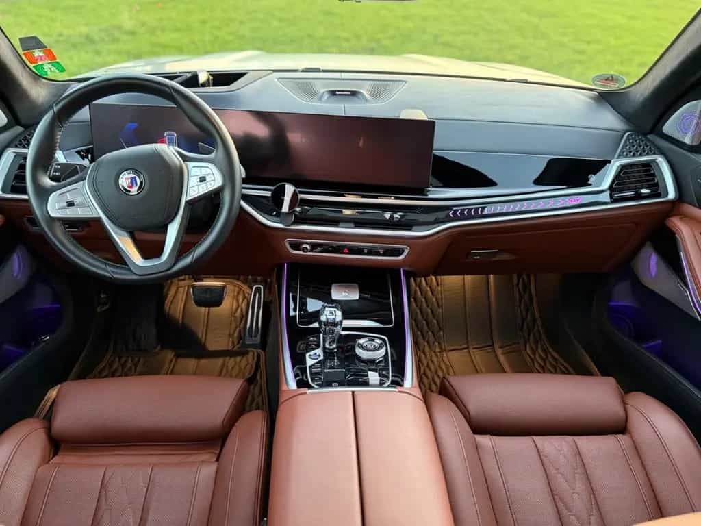 ALPINA XB7 4.4 Allrad - B&W 7Sitzer Standheizung AHK 07/2024-photo-13