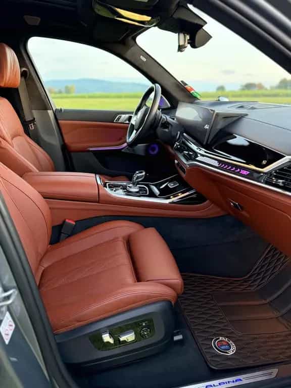 ALPINA XB7 4.4 Allrad - B&W 7Sitzer Standheizung AHK 07/2024-photo-8