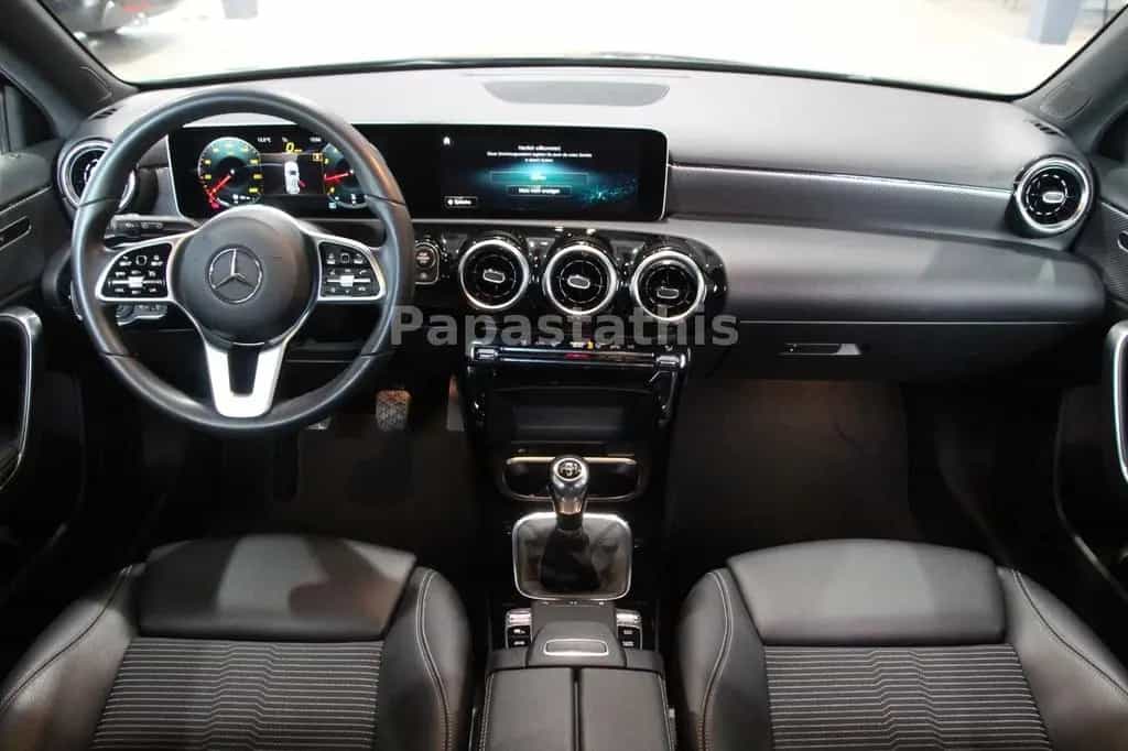 Mercedes-Benz A-Class 200 *WIDESCREEN*LED*NAVI*PDC*MBUX*SPUR* 06/2018-photo-12