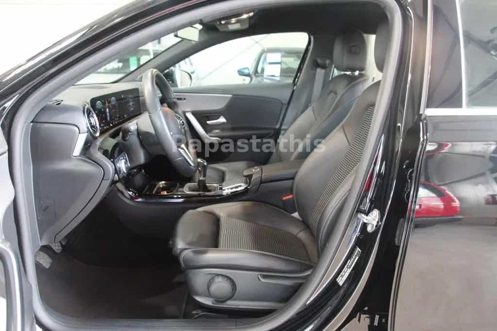 Mercedes-Benz A-Class 200 *WIDESCREEN*LED*NAVI*PDC*MBUX*SPUR* 06/2018-photo-7