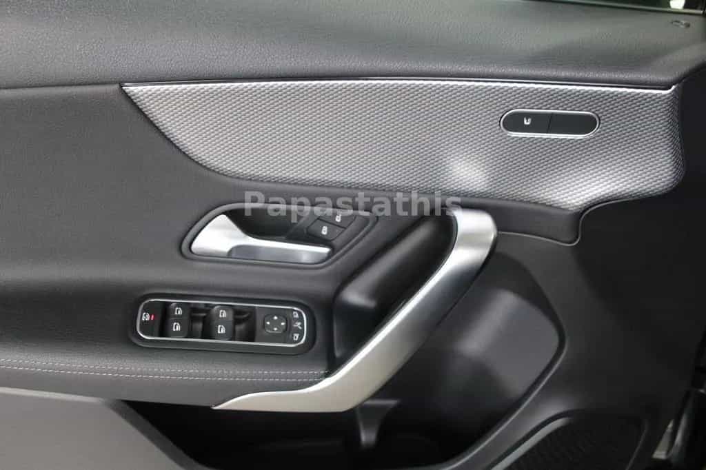 Mercedes-Benz A-Class 200 *WIDESCREEN*LED*NAVI*PDC*MBUX*SPUR* 06/2018-photo-8