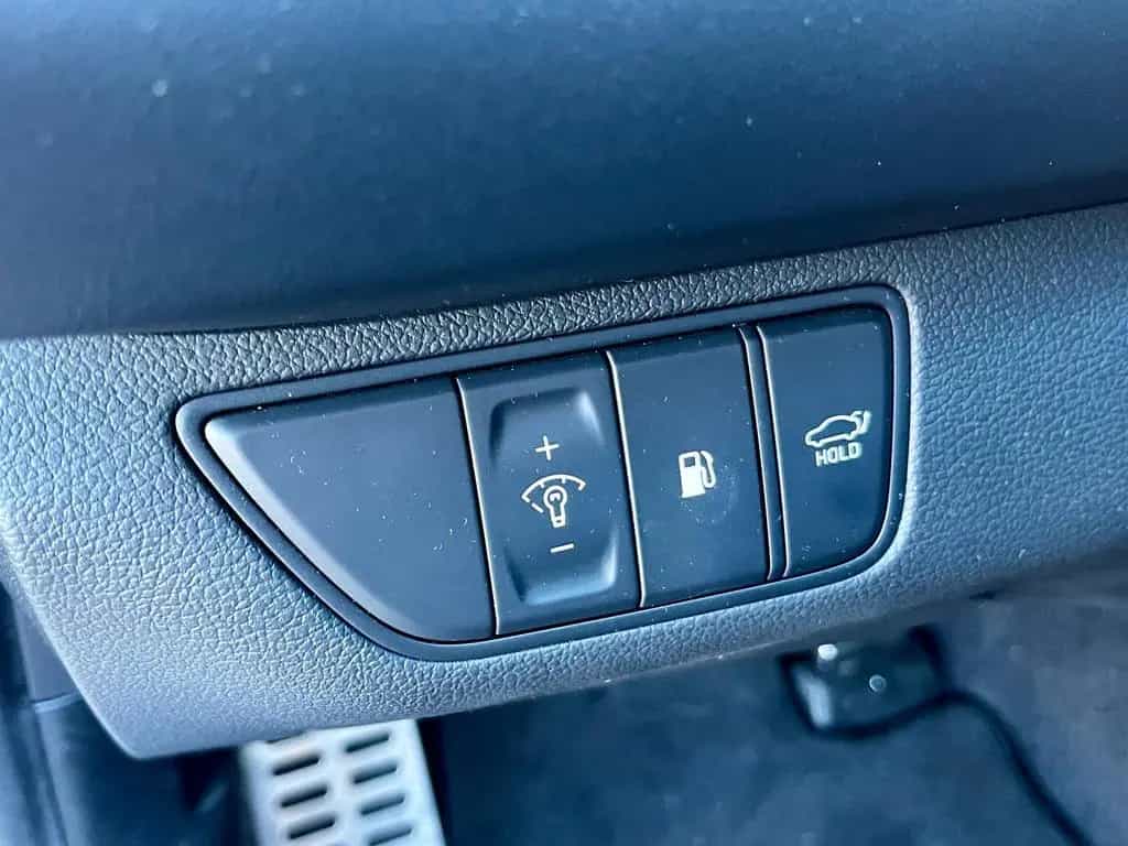 Genesis G70 2.0 T-GDI KAT 08/2022-photo-24