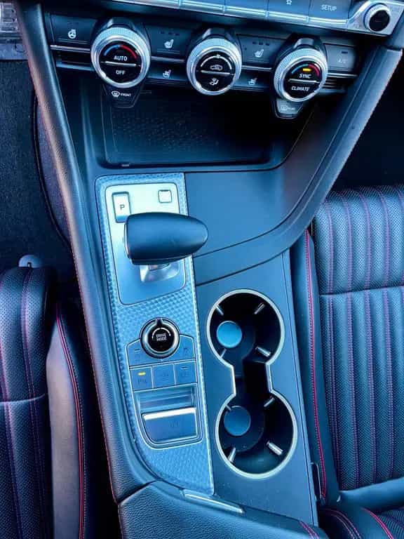Genesis G70 2.0 T-GDI KAT 08/2022-photo-25