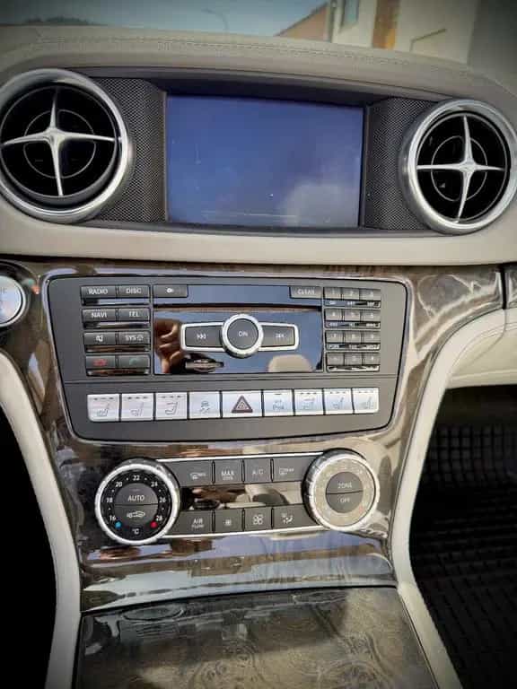 Mercedes-Benz SL-Class 550 | V8 | Scheckheft | top Zustand | AMG 08/2013-photo-9