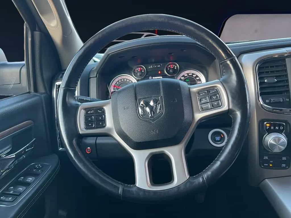 Dodge RAM 1500 Quad Cab 5,7 HEMI 4x4 "Laramie" LPG 05/2020-photo-9