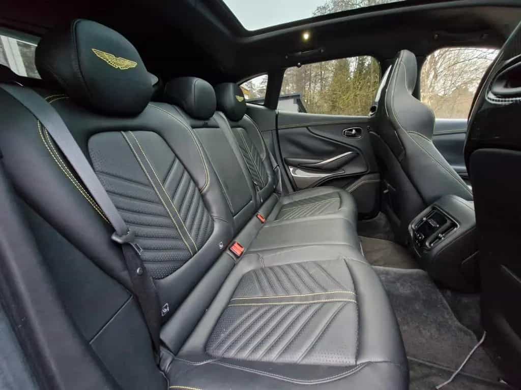 Aston Martin DBX707 1.Hand 8-Fach Carbon Panorama 10/2023-photo-20