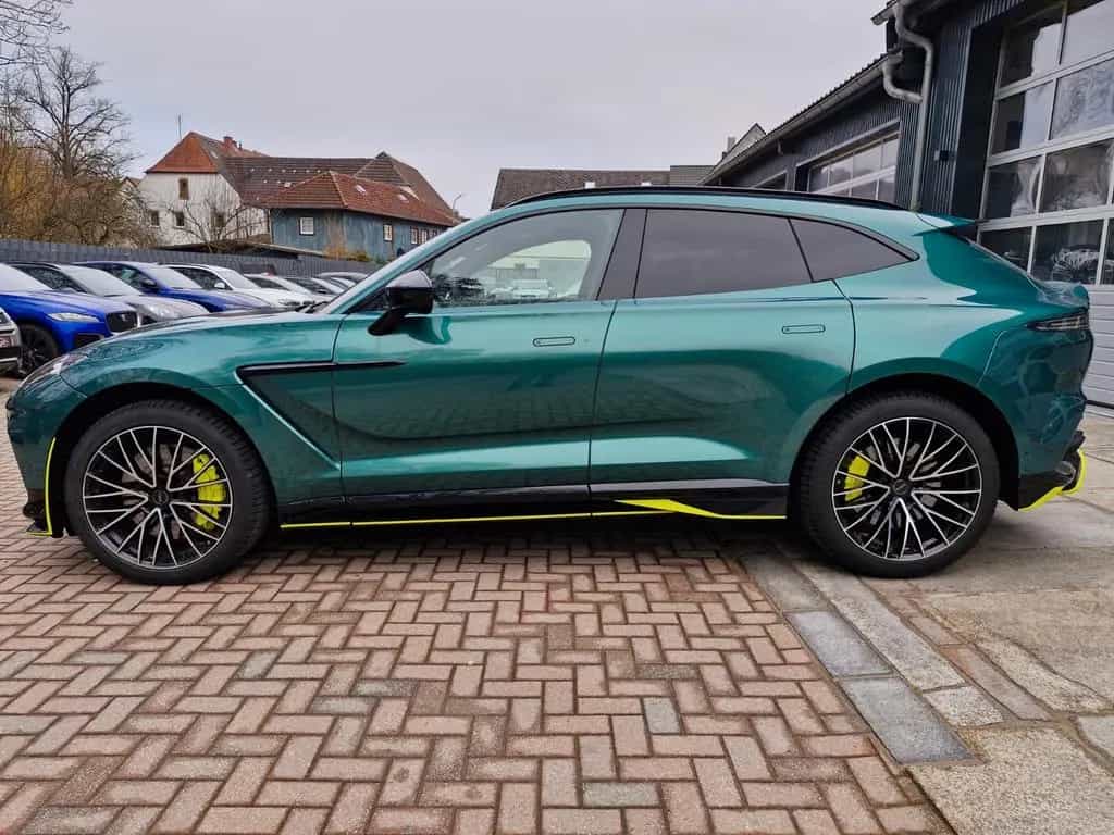 Aston Martin DBX707 1.Hand 8-Fach Carbon Panorama 10/2023-photo-7
