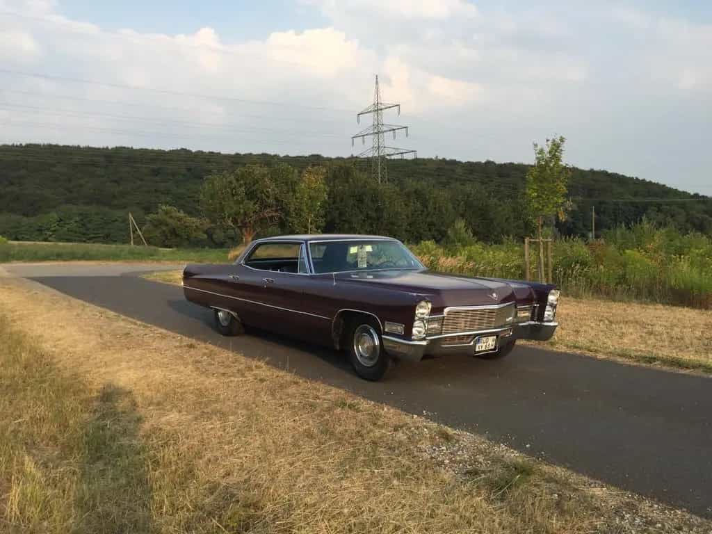 Cadillac Sedan Deville 06/1968-photo-1
