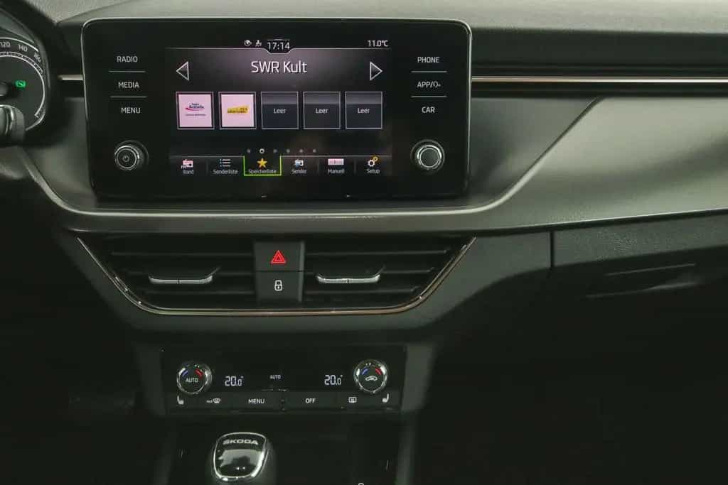 Skoda Scala Style ACC Kamera Kessy LED 10/2019-photo-8