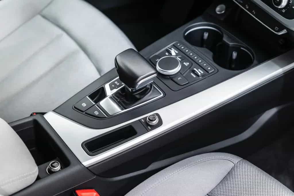 Audi A4 2.0 TDI Lim. quattro 4x4*Scheckheft 09/2016-photo-13