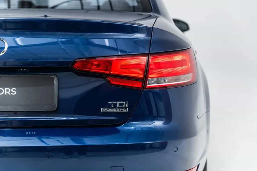 Audi A4 2.0 TDI Lim. quattro 4x4*Scheckheft 09/2016-photo-21