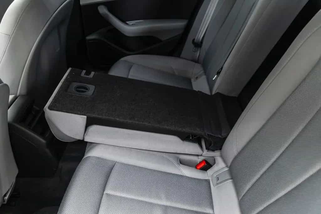 Audi A4 2.0 TDI Lim. quattro 4x4*Scheckheft 09/2016-photo-40