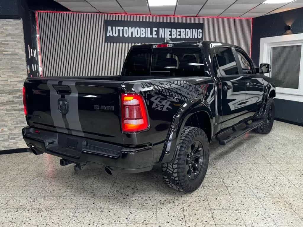 Dodge RAM 5.7 V8 HEMI 4X4 Laramie / CrewCab / Offroad 09/2020-photo-11