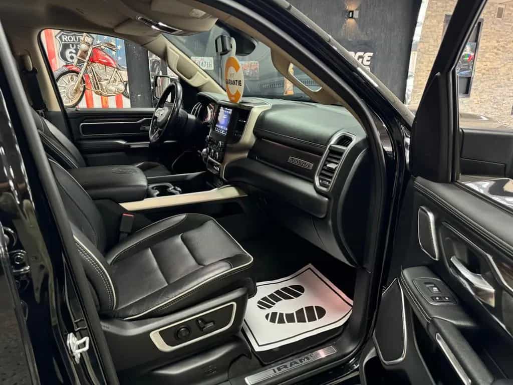Dodge RAM 5.7 V8 HEMI 4X4 Laramie / CrewCab / Offroad 09/2020-photo-23