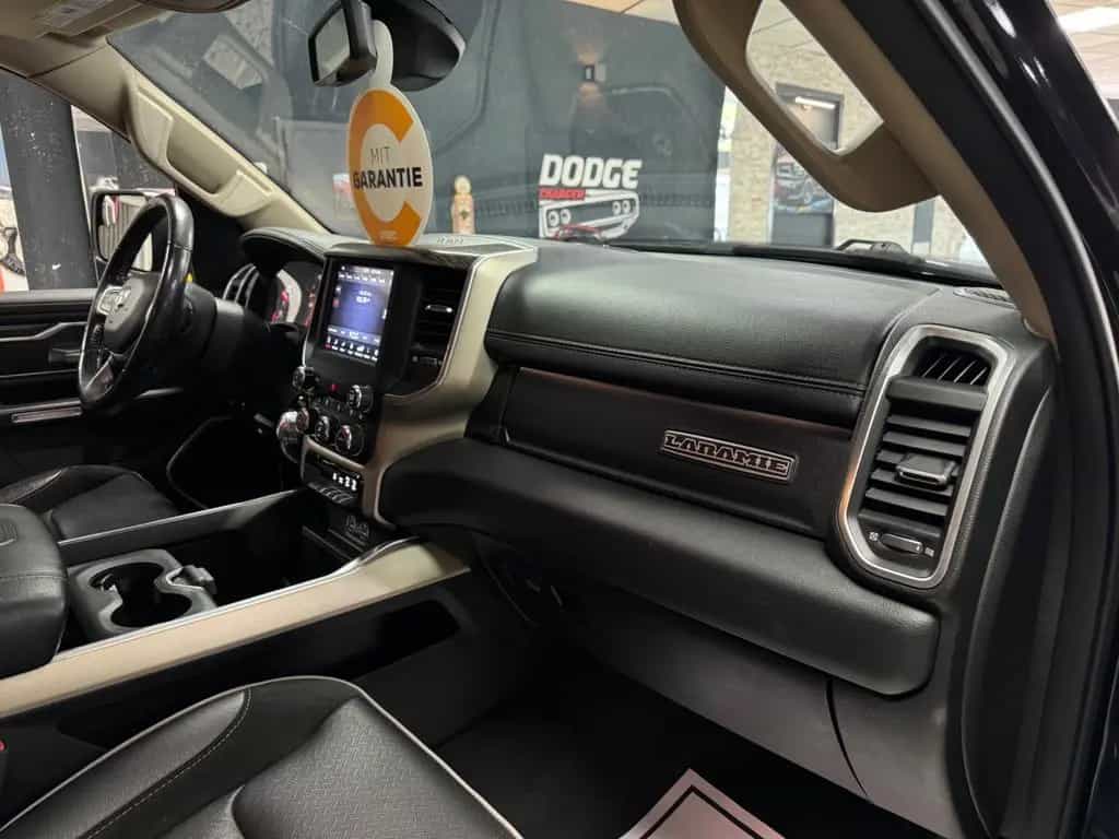 Dodge RAM 5.7 V8 HEMI 4X4 Laramie / CrewCab / Offroad 09/2020-photo-25