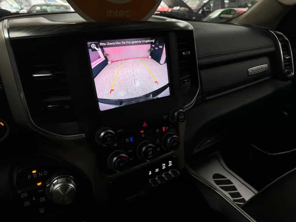 Dodge RAM 5.7 V8 HEMI 4X4 Laramie / CrewCab / Offroad 09/2020-photo-33