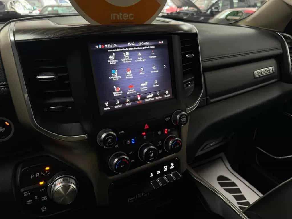 Dodge RAM 5.7 V8 HEMI 4X4 Laramie / CrewCab / Offroad 09/2020-photo-34