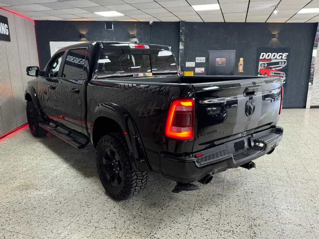 Dodge RAM 5.7 V8 HEMI 4X4 Laramie / CrewCab / Offroad 09/2020-photo-6