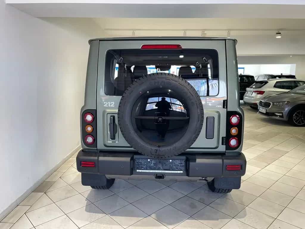 BAW 212 2.0 Diesel 4x4 AT null-photo-5
